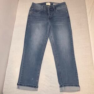 Angels Everluxe Curvy Skinny Capri Jeans in blue size 8/29
